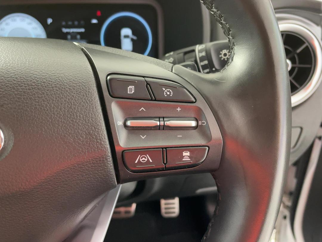 Photo '24' of Hyundai Kona