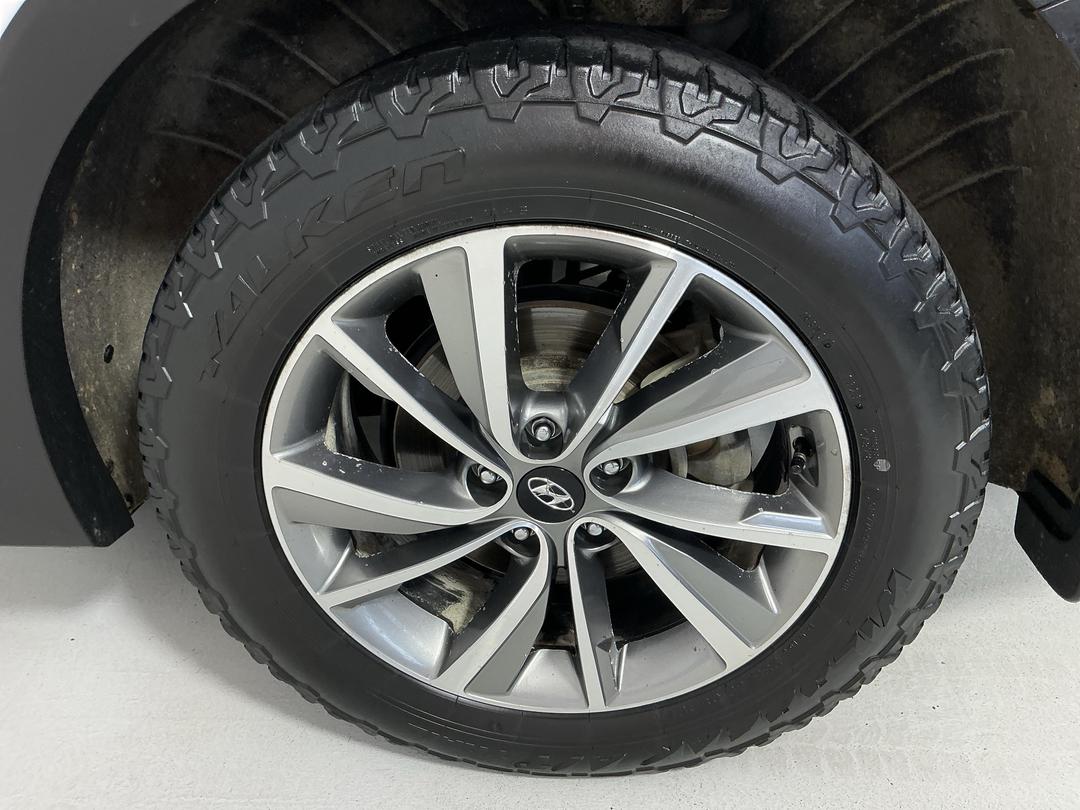 Photo '11' of Hyundai Santa FE