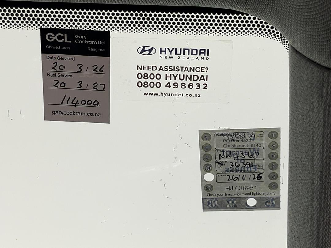 Photo '38' of Hyundai Santa FE