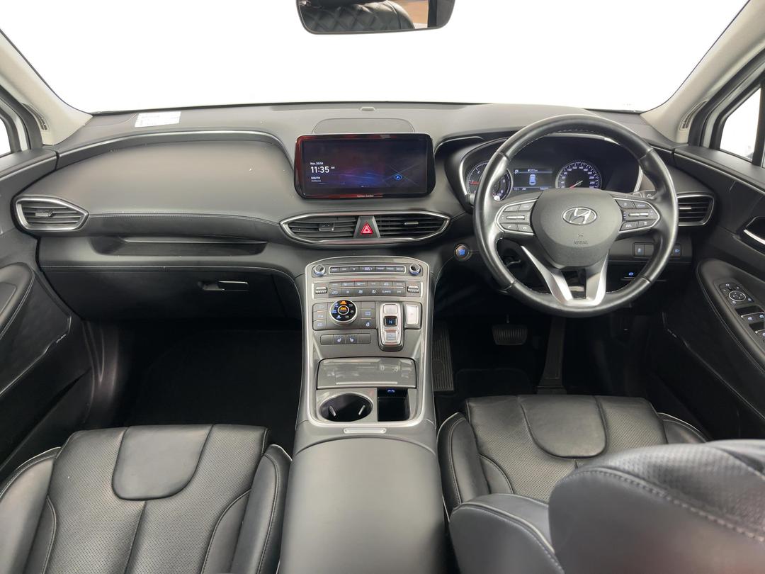 Photo '17' of Hyundai Santa FE