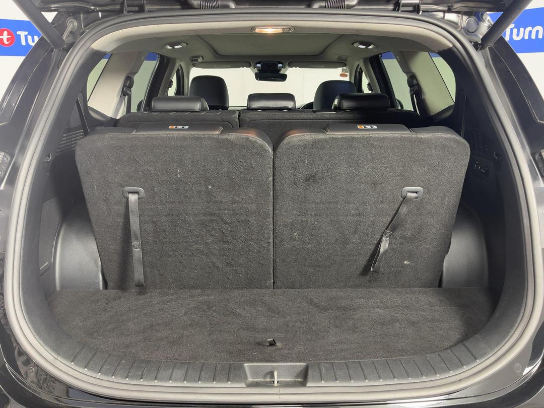 Photo '14' of Hyundai Santa FE