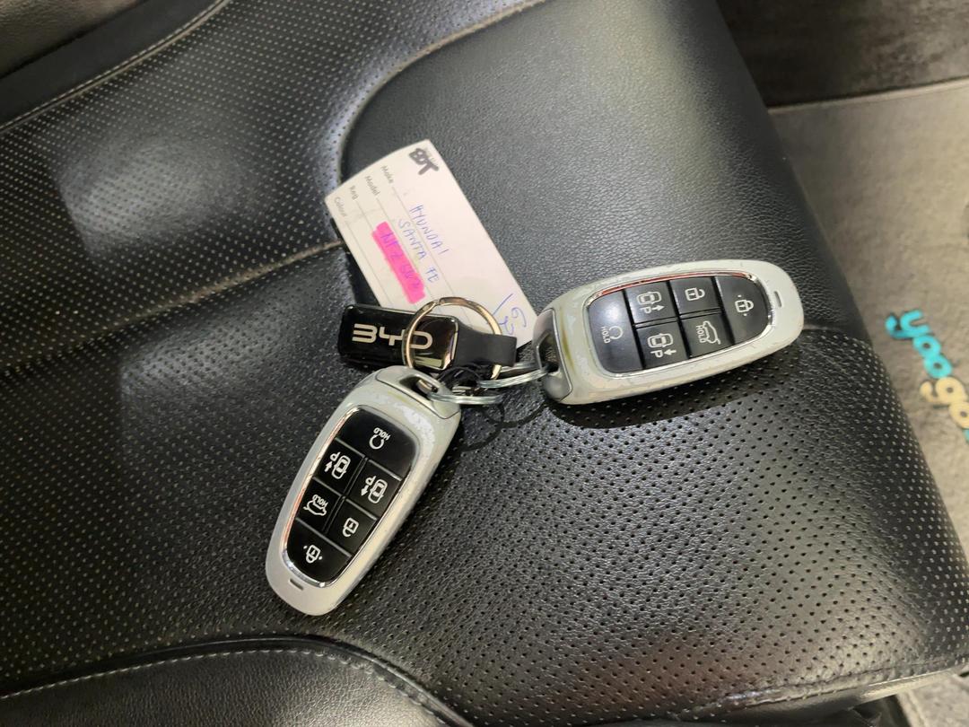 Photo '22' of Hyundai Santa FE