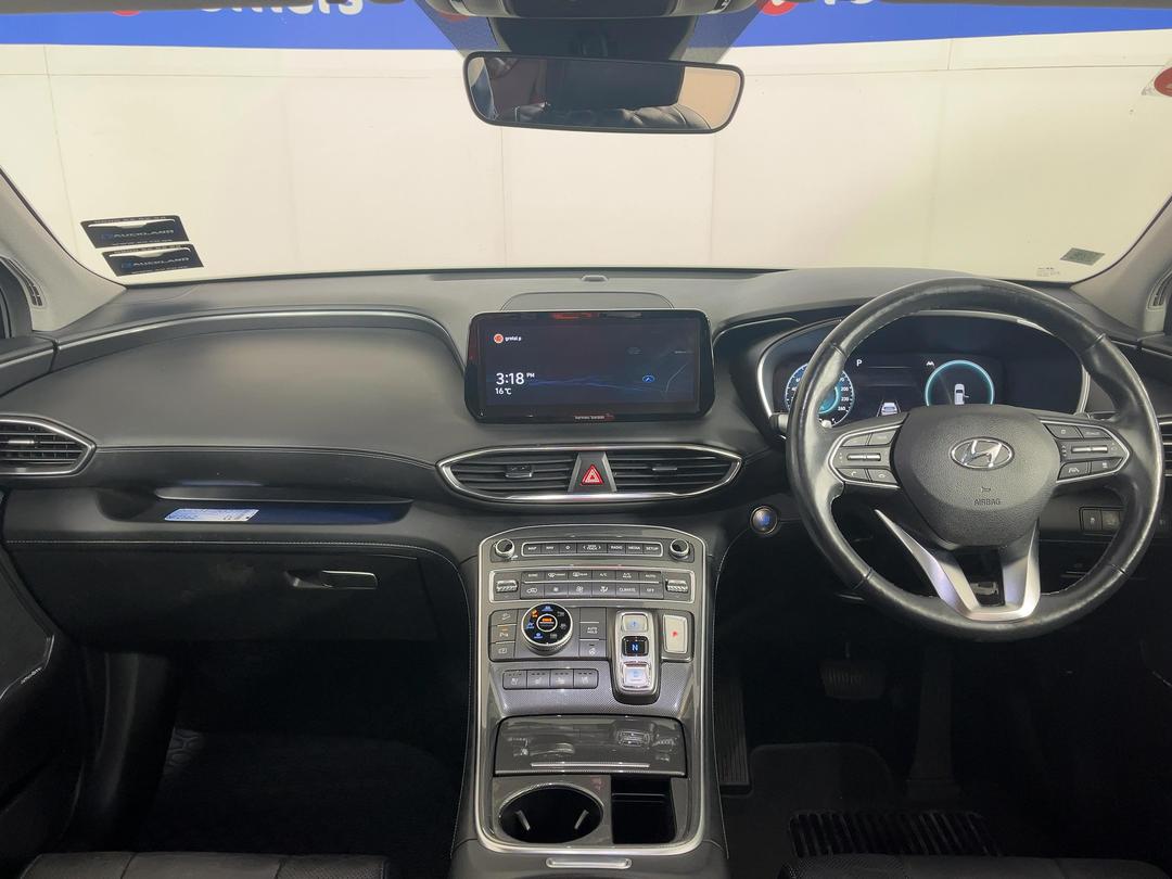 Photo '17' of Hyundai Santa FE