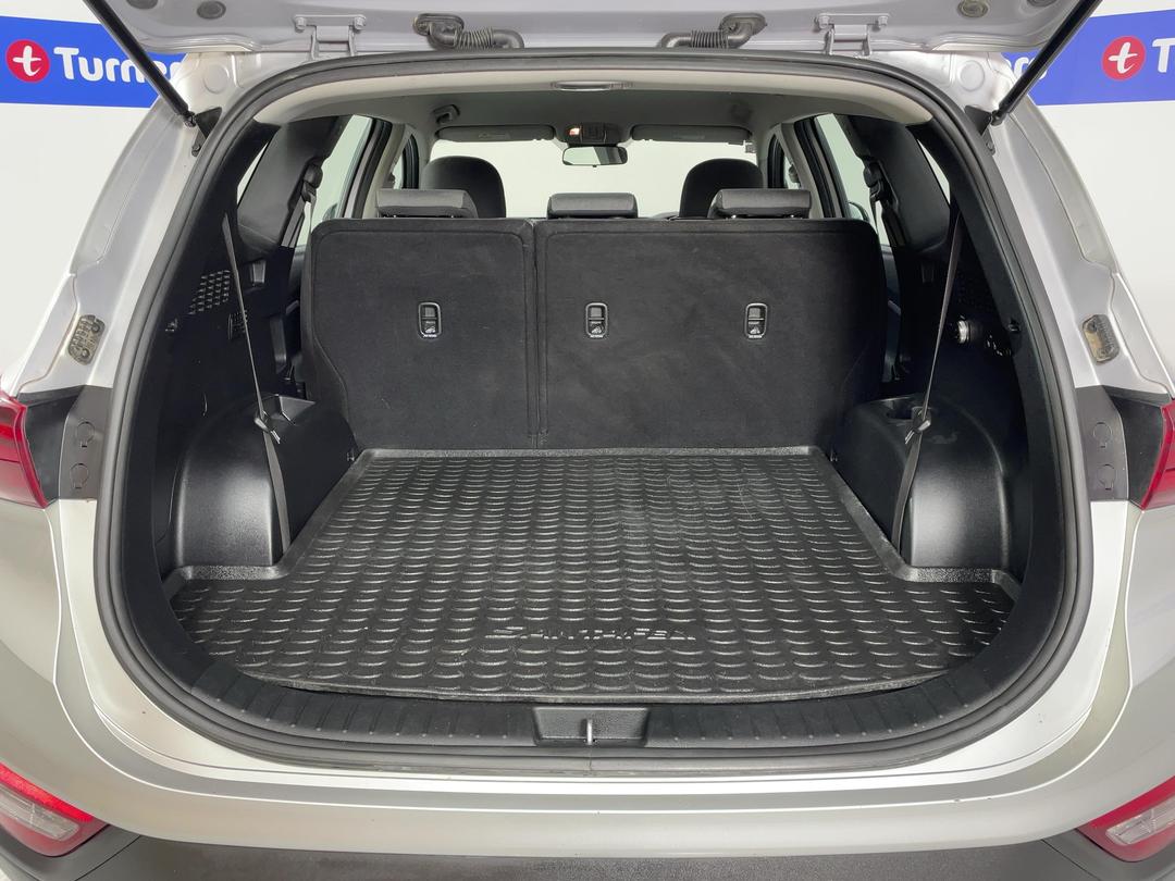 Photo '14' of Hyundai Santa FE