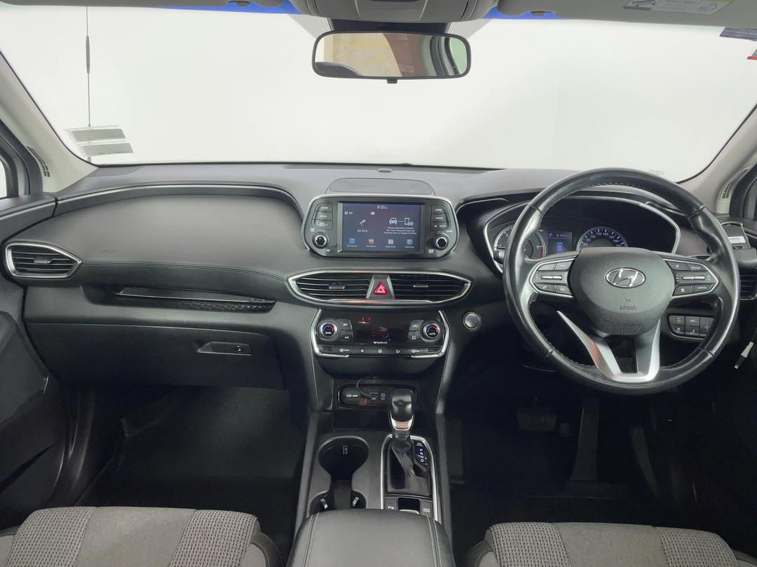 Photo '17' of Hyundai Santa FE