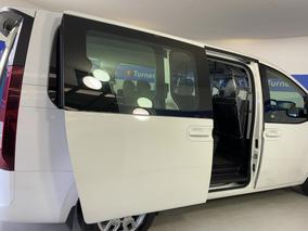 Photo '19' of Hyundai Staria