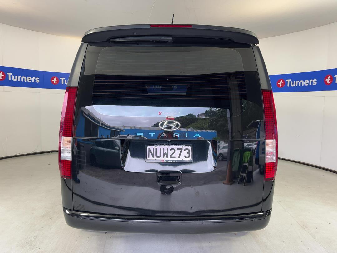 Photo '6' of Hyundai Staria Load
