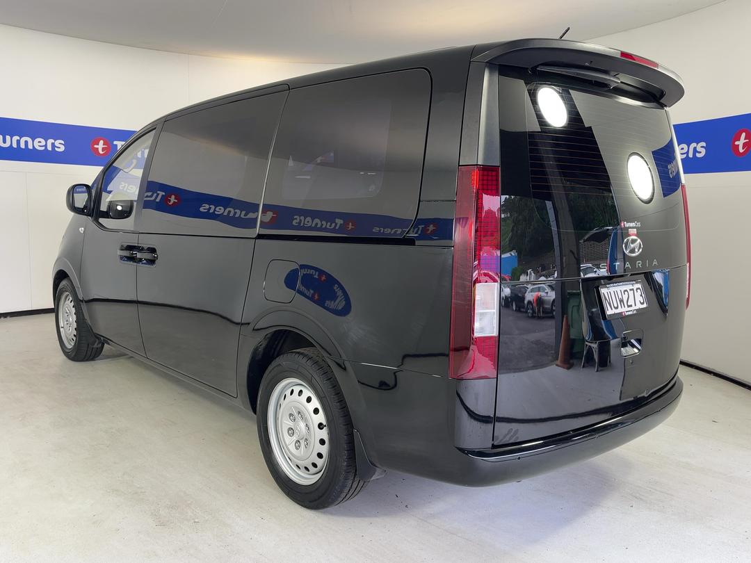 Photo '5' of Hyundai Staria Load