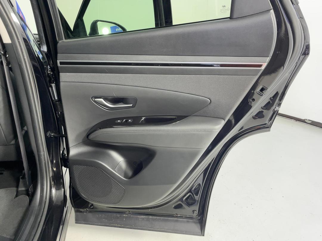 Photo '19' of Hyundai Tucson