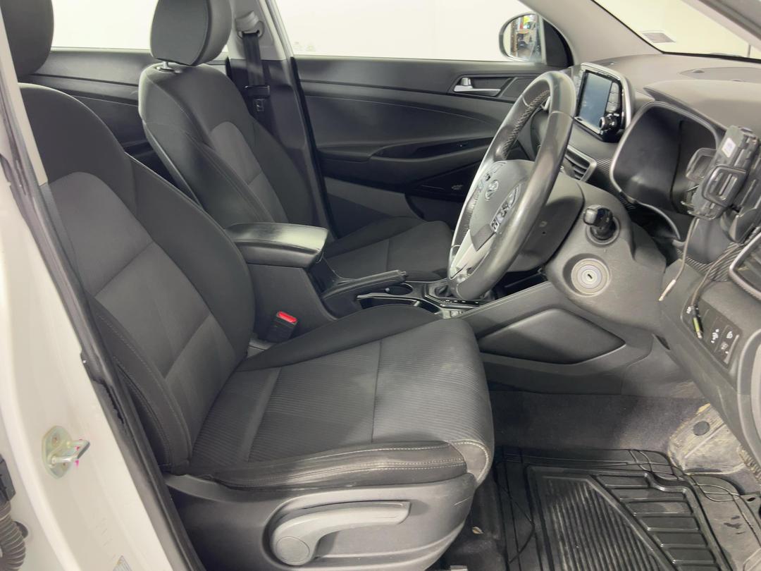 Photo '16' of Hyundai Tucson