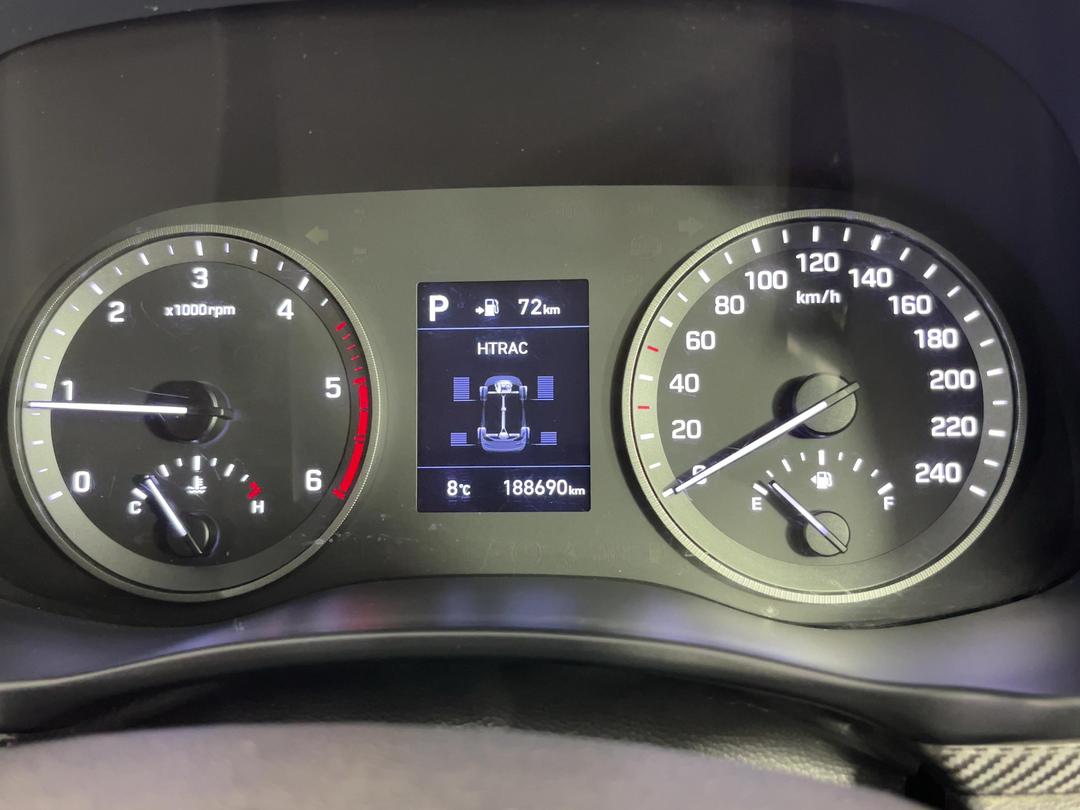 Photo '21' of Hyundai Tucson