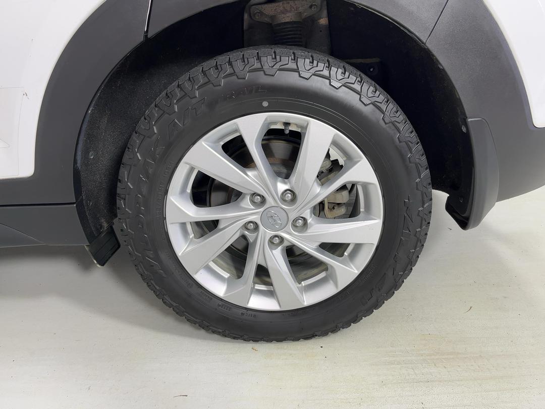 Photo '11' of Hyundai Tucson