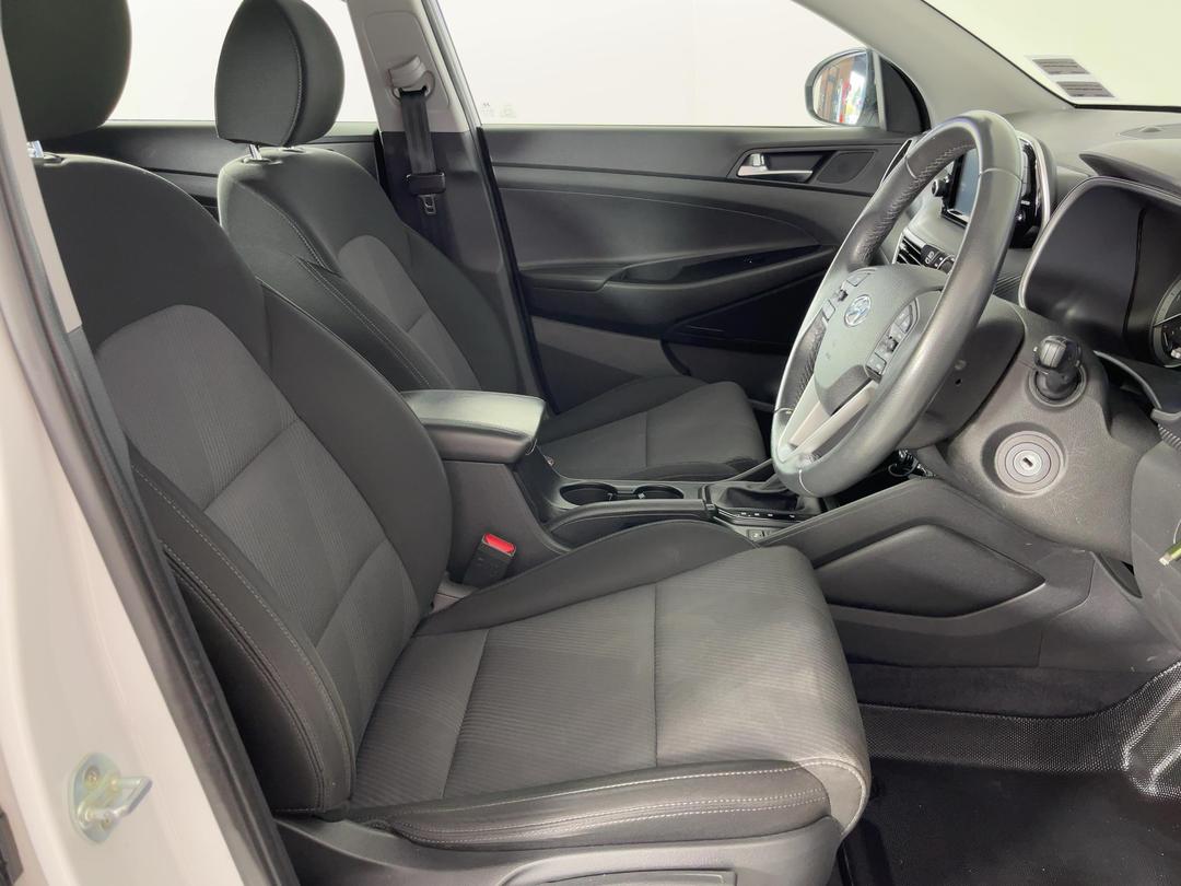 Photo '16' of Hyundai Tucson
