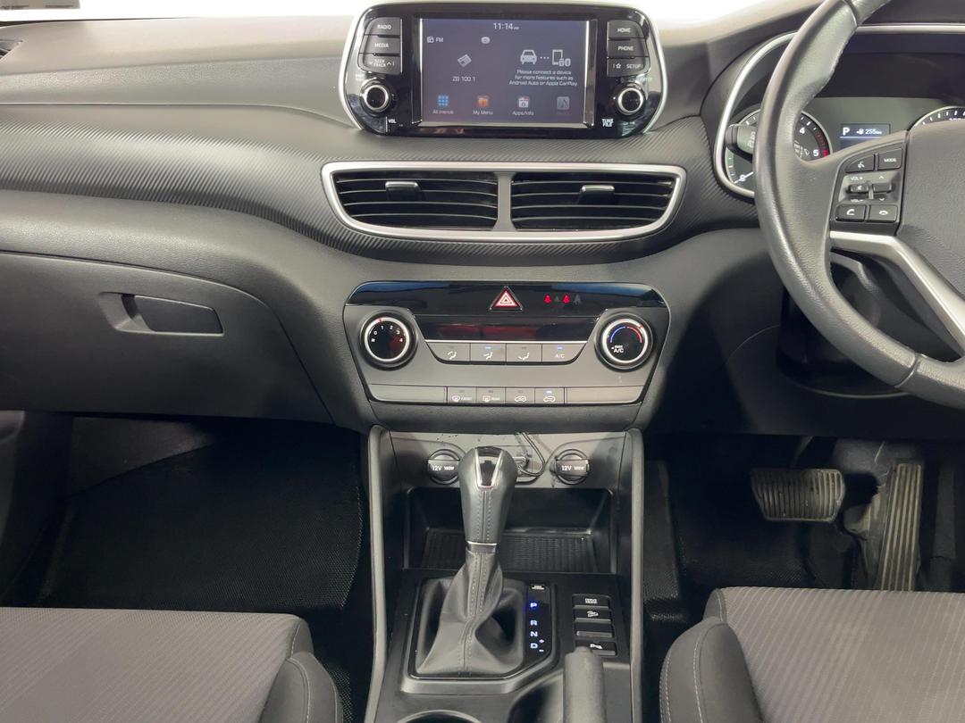 Photo '18' of Hyundai Tucson