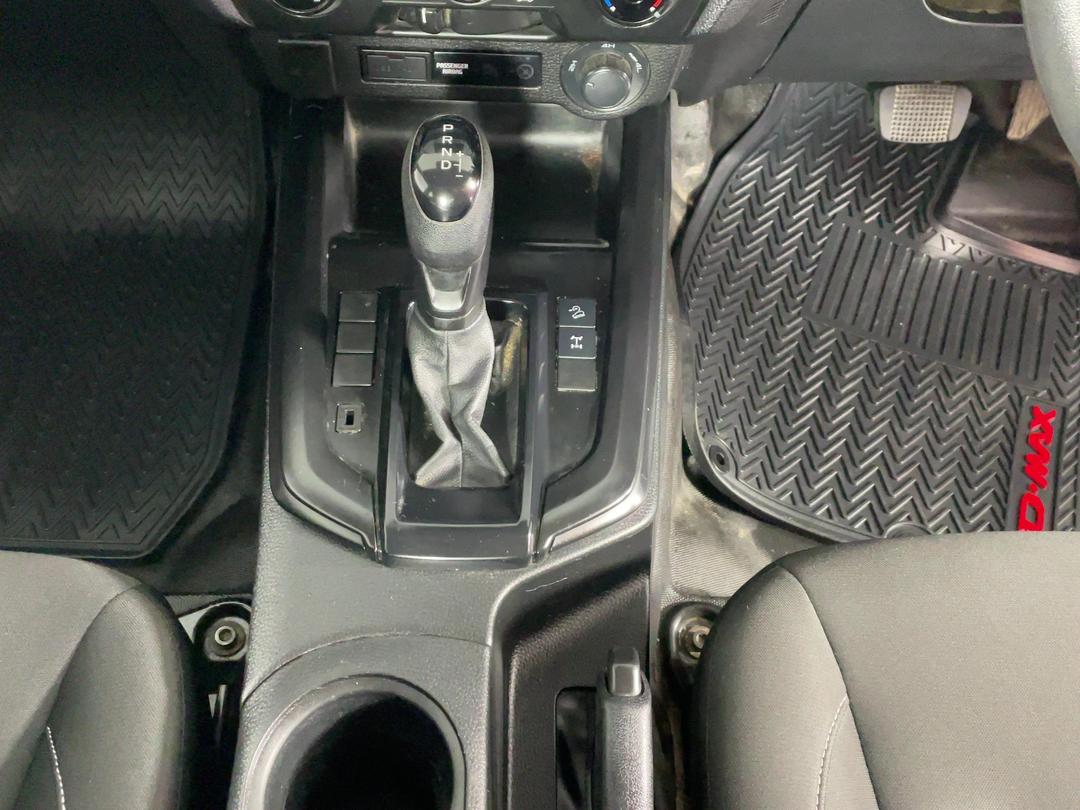 Photo '17' of Isuzu D-MAX