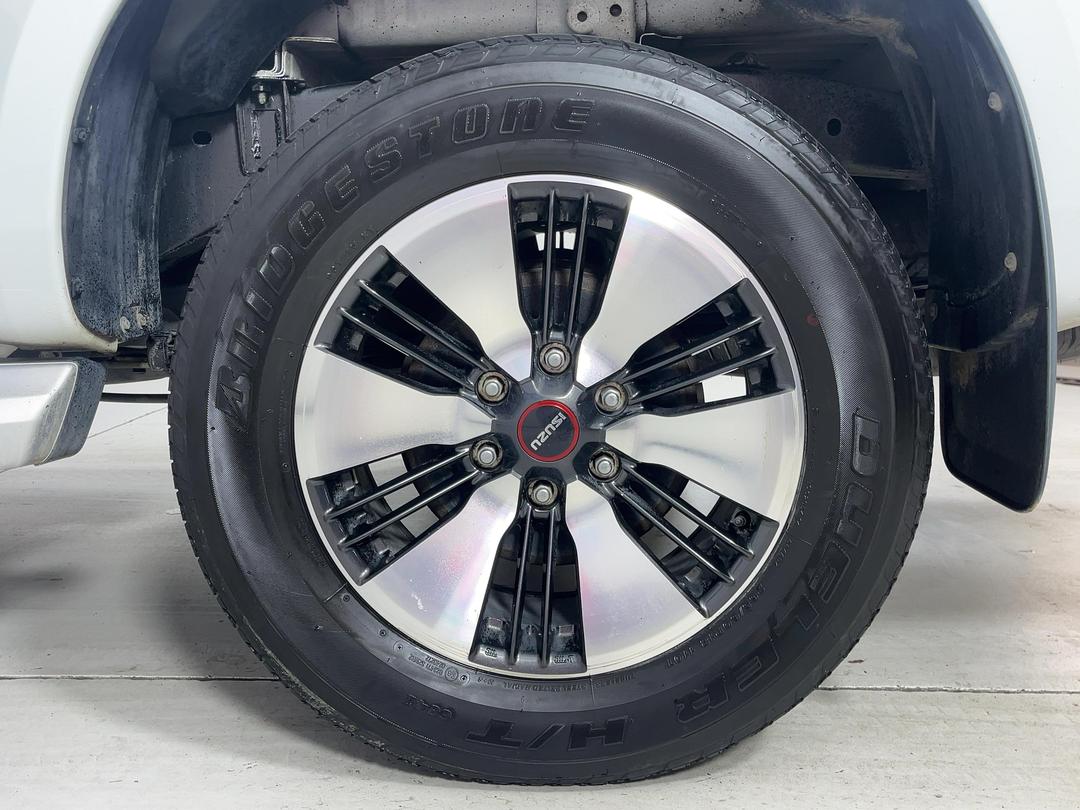 Photo '11' of Isuzu D-MAX