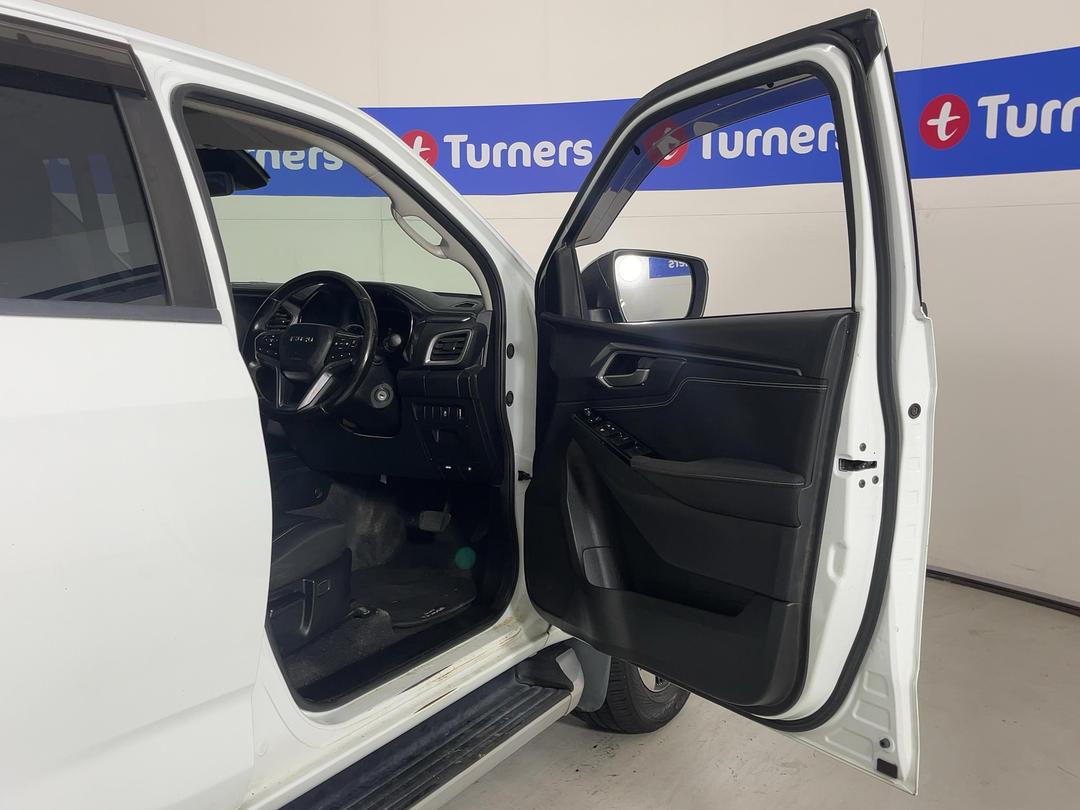 Photo '15' of Isuzu D-MAX