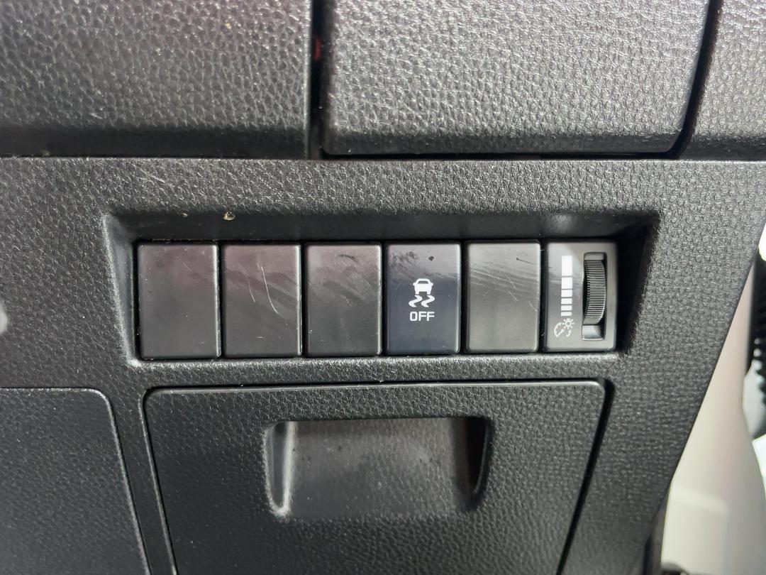 Photo '25' of Isuzu D-MAX