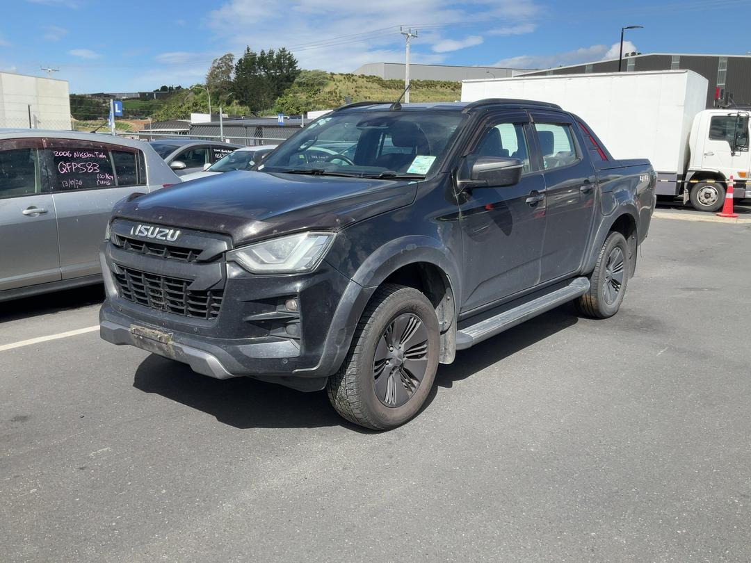 Photo '2' of Isuzu D-MAX X-Terrain Double CAB Photo '2' of Isuzu D-MAX X-Terrain Double CAB