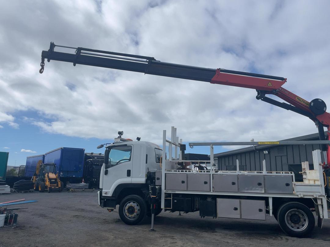 Photo '22' of Isuzu F Series FTR750 AUTO Flat Deck Crane
