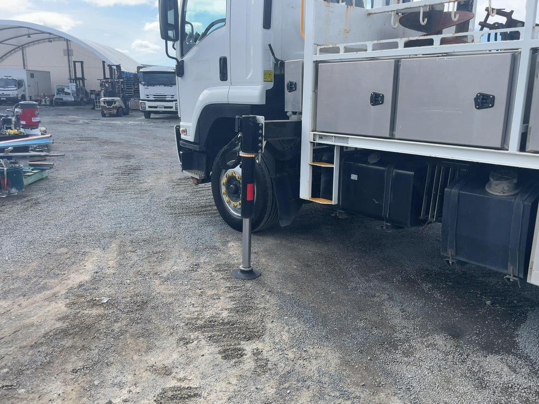 Photo '23' of Isuzu F Series FTR750 AUTO Flat Deck Crane
