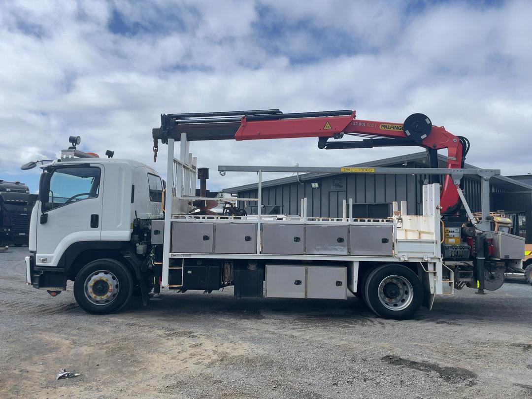 Photo '7' of Isuzu F Series FTR750 AUTO Flat Deck Crane