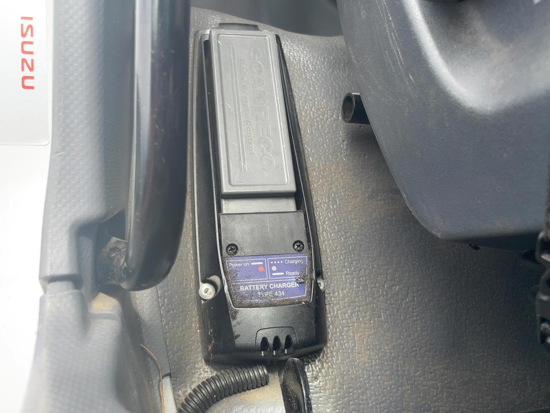 Photo '21' of Isuzu F Series FTR750 AUTO Flat Deck Crane
