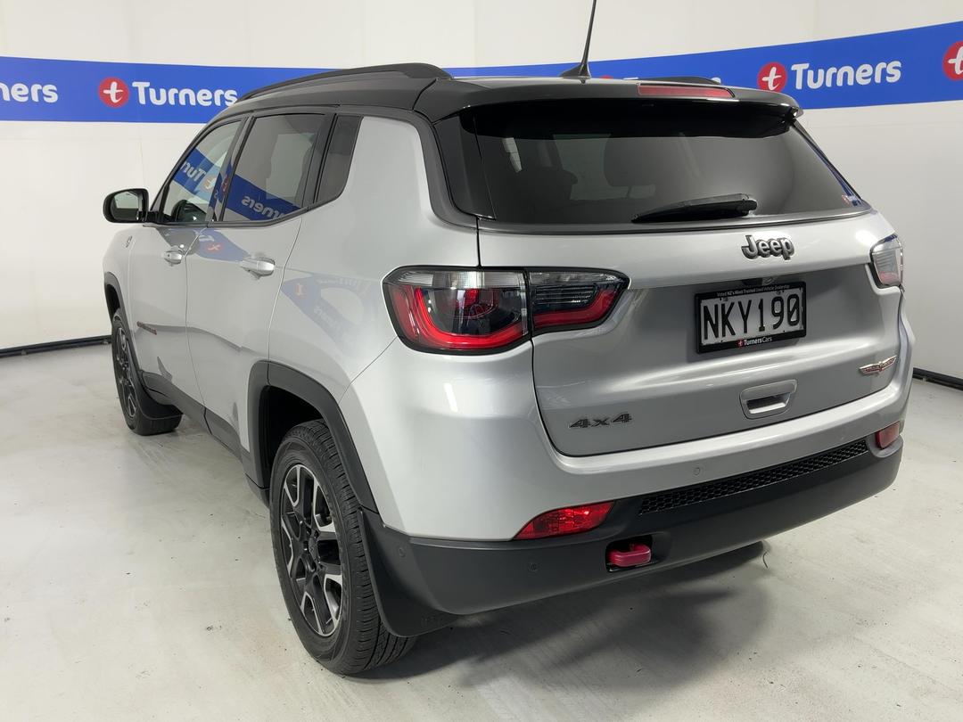 Photo '5' of Jeep Compass