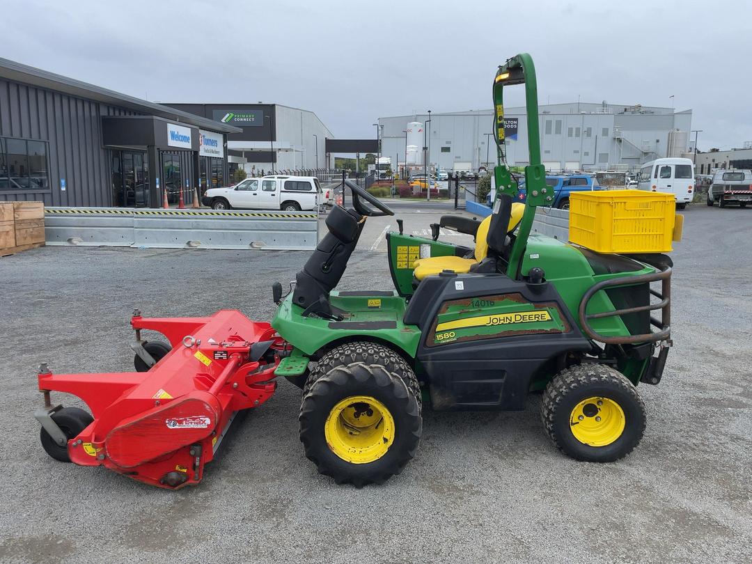 Photo '7' of JOHN DEERE 1580 Terrain Cut Ride On Mower