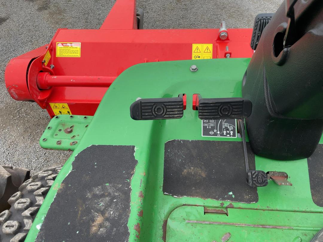 Photo '14' of JOHN DEERE 1580 Terrain Cut Ride On Mower