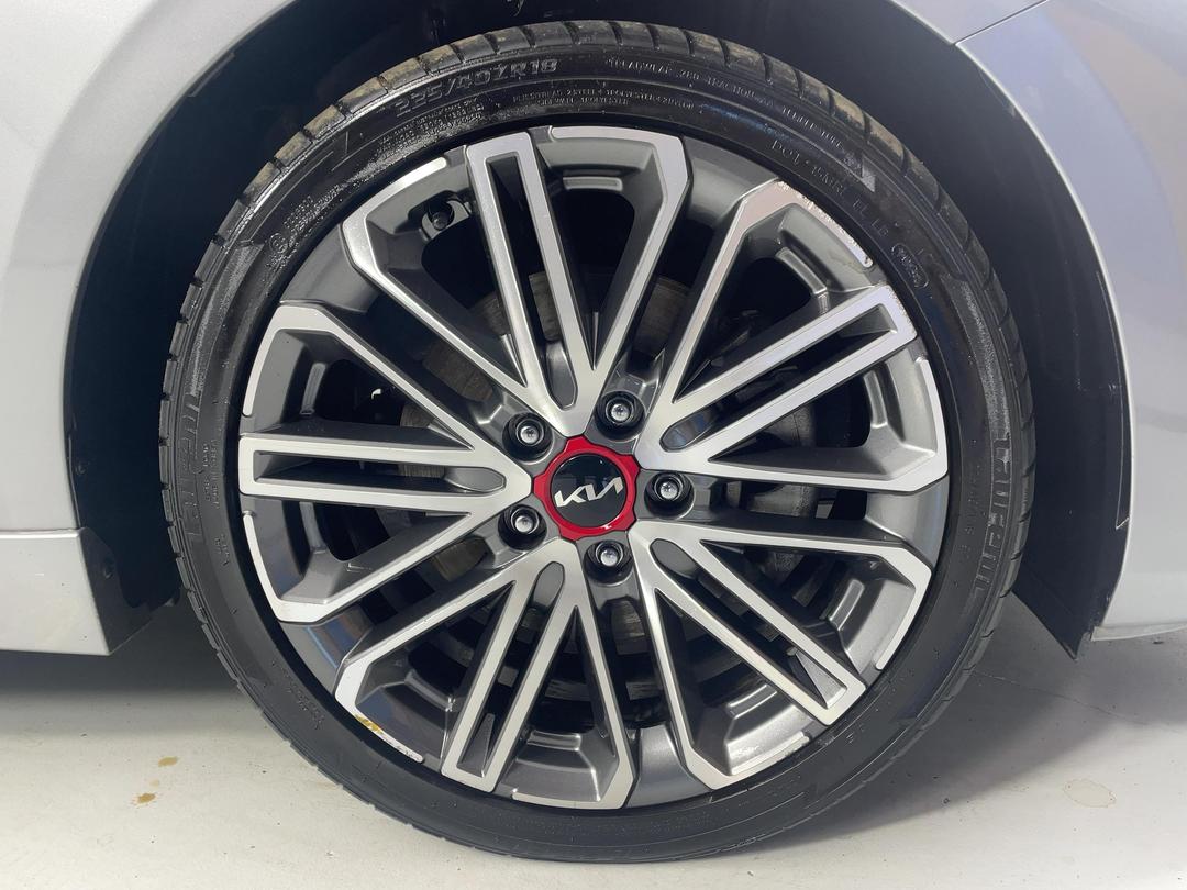Photo '9' of KIA Cerato