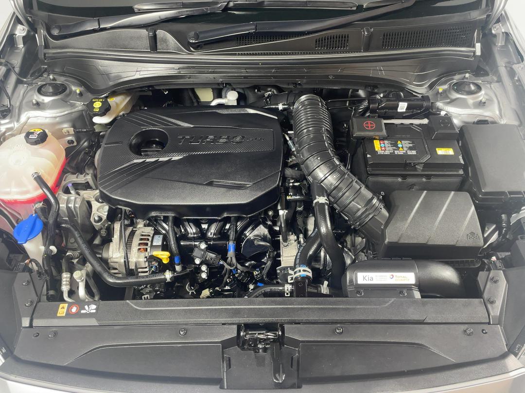 Photo '13' of KIA Cerato