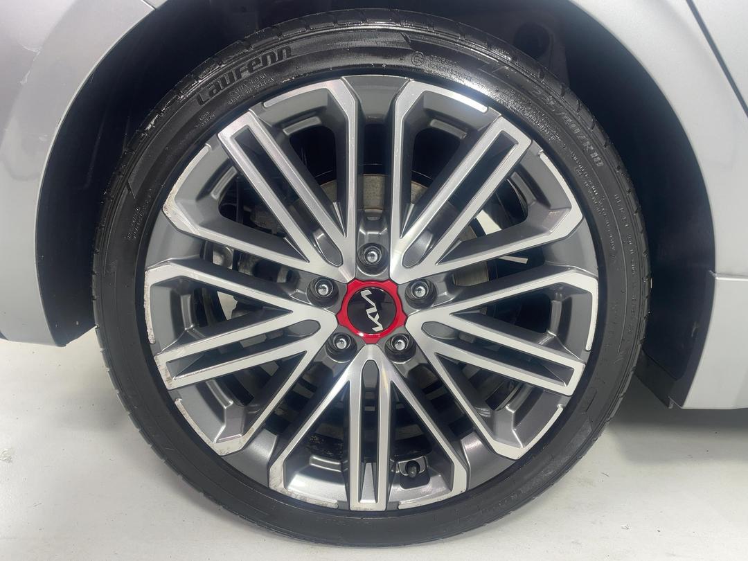 Photo '12' of KIA Cerato