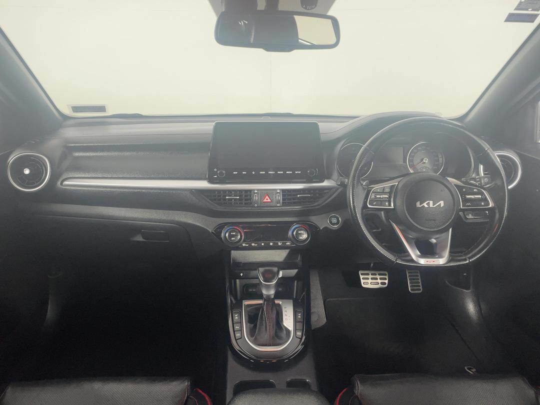Photo '17' of KIA Cerato
