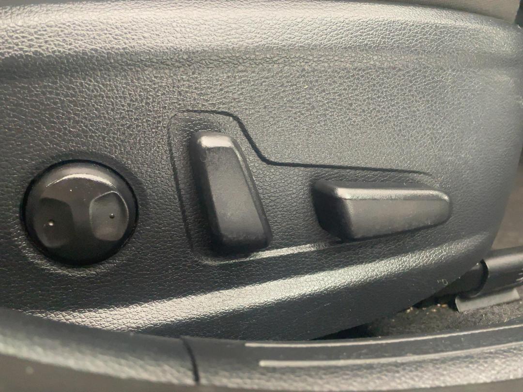 Photo '24' of KIA Cerato
