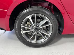 Photo '12' of KIA Cerato