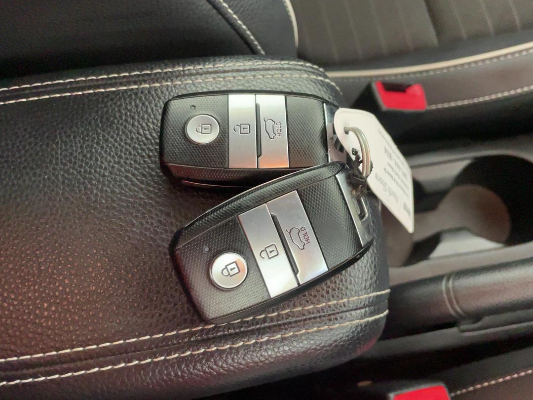 Photo '22' of KIA RIO