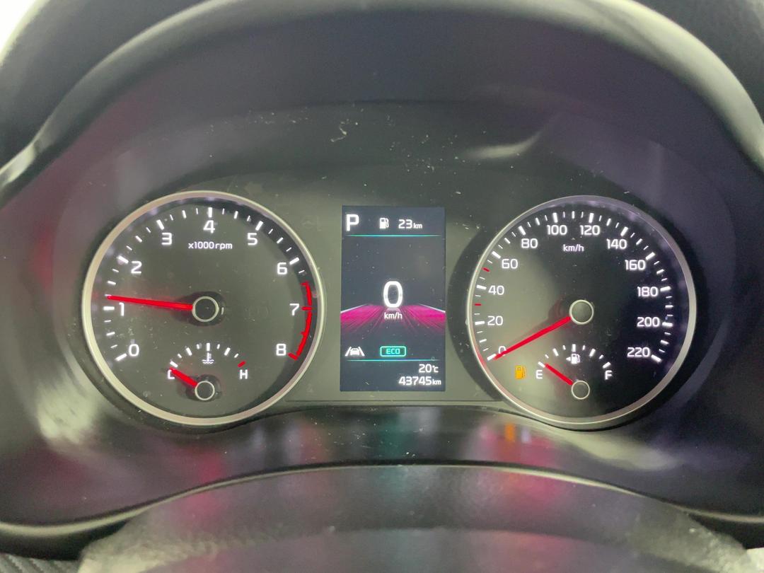Photo '21' of KIA RIO