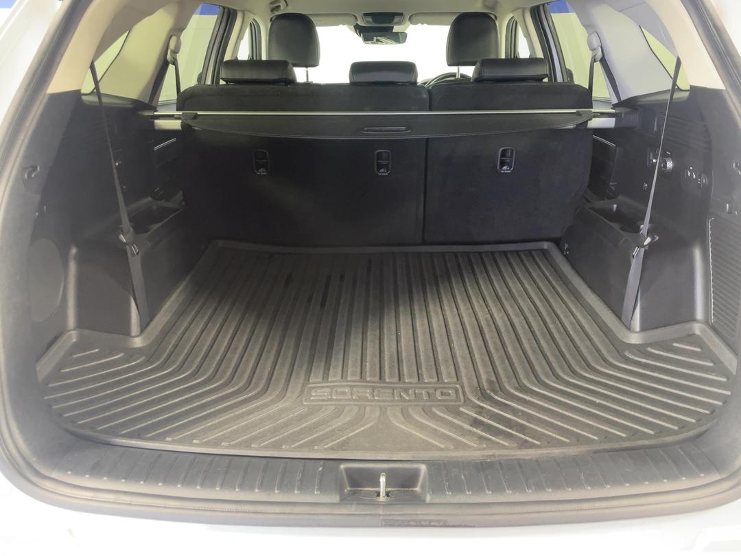 Photo '14' of KIA Sorento