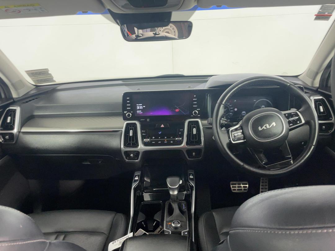 Photo '17' of KIA Sorento