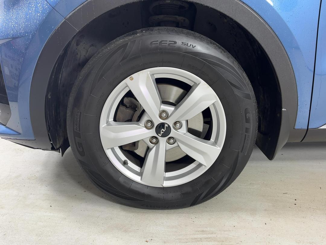 Photo '10' of KIA Sorento
