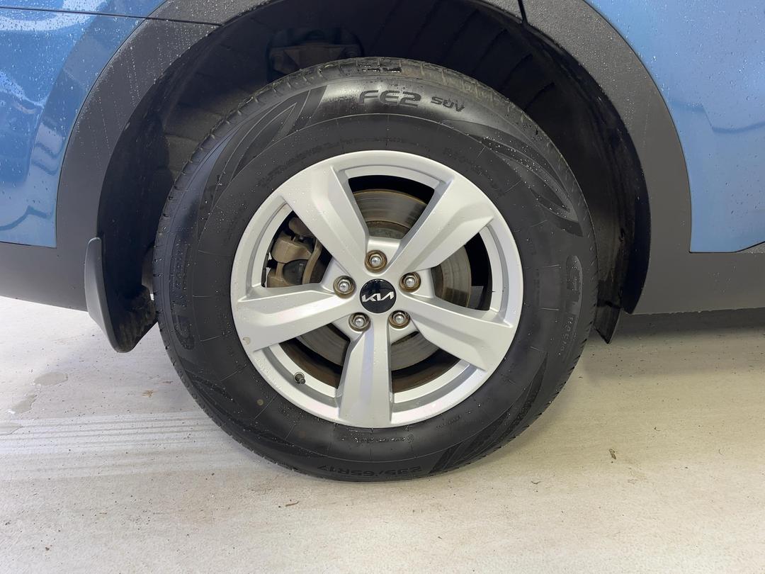 Photo '12' of KIA Sorento