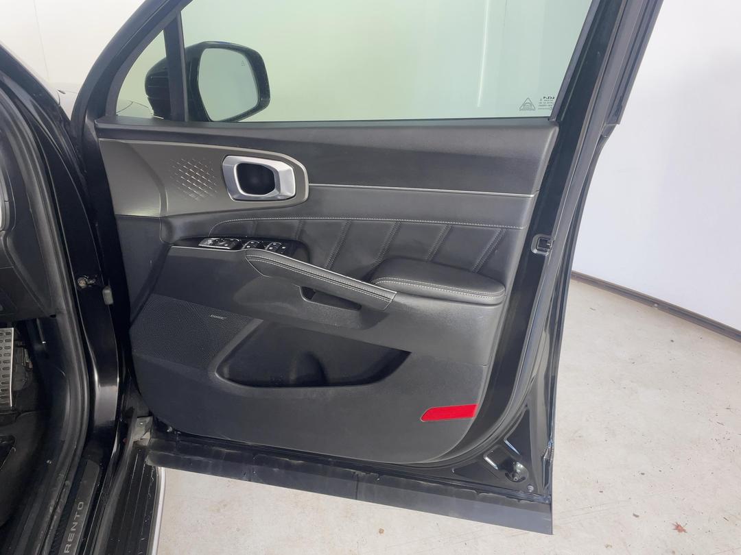 Photo '15' of KIA Sorento