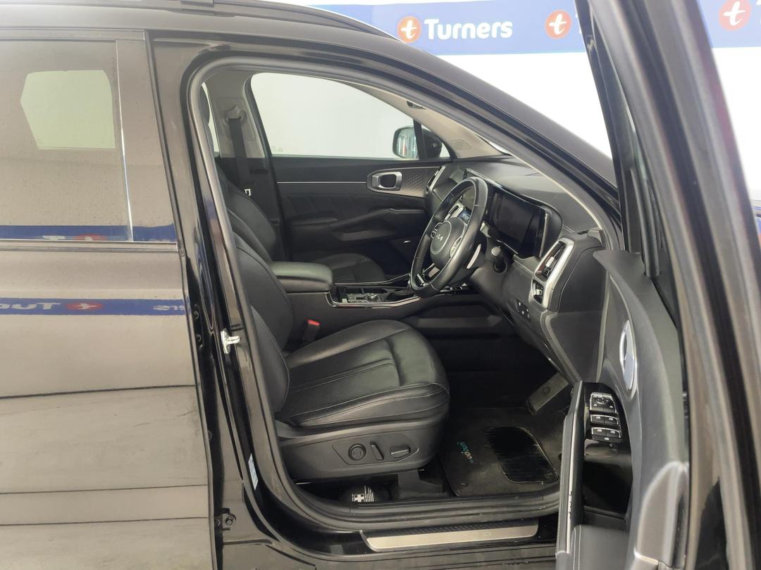 Photo '16' of KIA Sorento