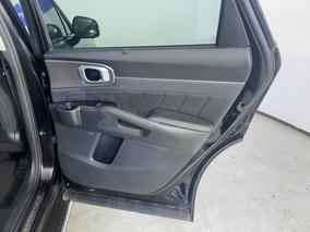 Photo '19' of KIA Sorento
