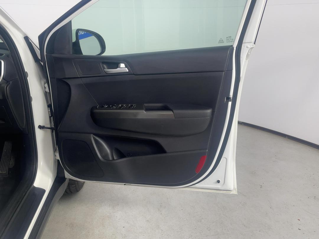 Photo '15' of KIA Sportage