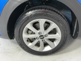 Photo '10' of KIA Stonic