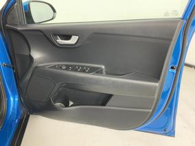 Photo '15' of KIA Stonic