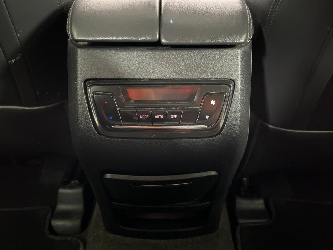 Photo '27' of LDV D90