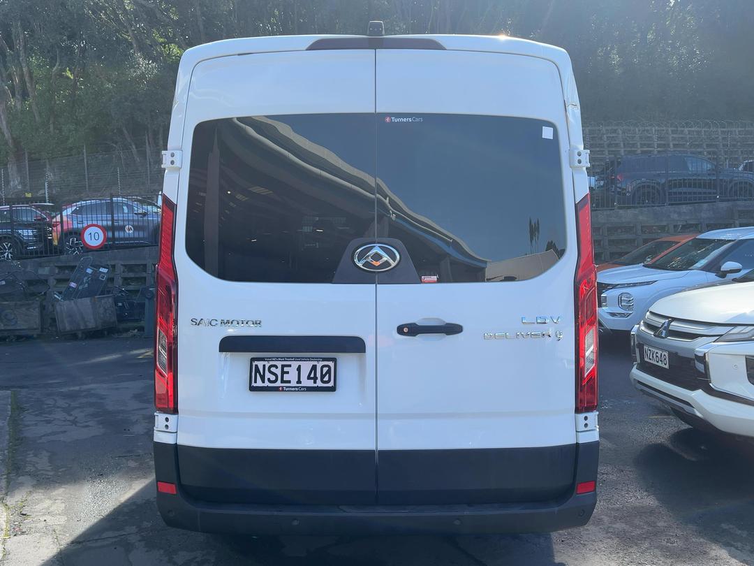 Photo '6' of LDV Deliver 9